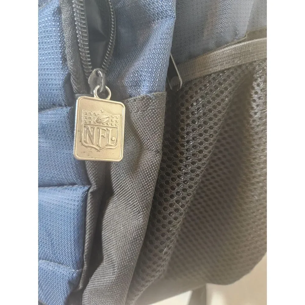 New England Patriots NFL Backpack Embroidered Logo Gray Blue Padded‎ School Book